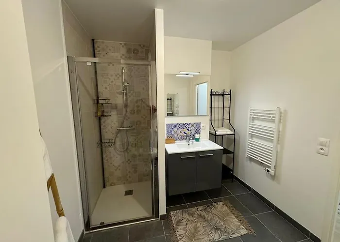 Apartment Spacieux Avec Terrasse